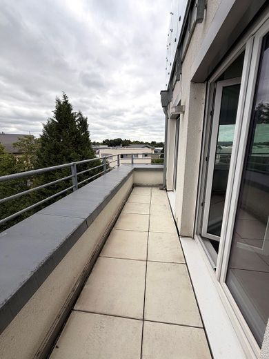 Limburg şehir merkezinde lüks penthouse – 196 m², katedral manzarası, whirlpool ve Gaggenau mutfak – Terrasse Schlafz. 3 od. Büro
