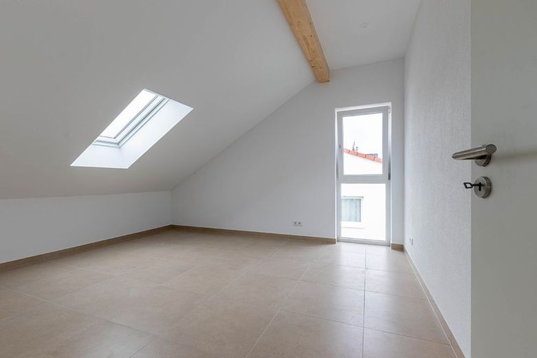 Charmante 4-Zimmer-Neubauwohnung (DG) in Höchst-Hummetroth – M739-2512-1