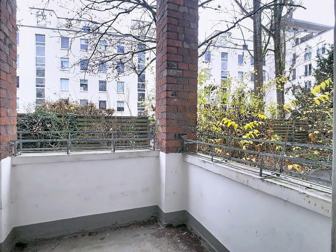 Großer Südbalkon