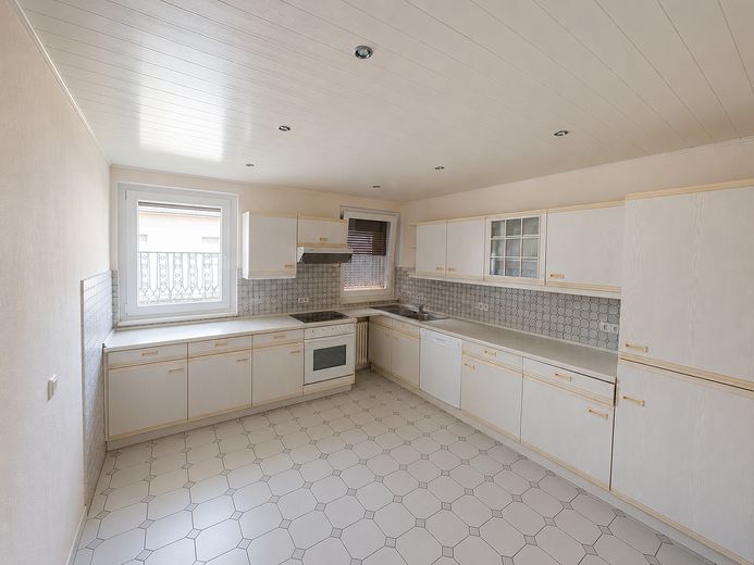 Exklusives 3 / 4 Zimmer Eigentumswohnung mit Balkon – Foto 10