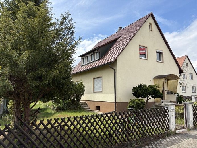 Stein-Unterweiherbuch Haus für Handwerker günstig kaufen statt hohe Mieten zahlen in bester Lage – EFH und Grundstück Stein 013