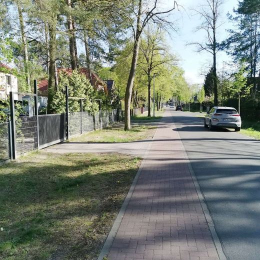 "Klein, fein, dein - Baugrundstück für Ihr Tiny House-Paradies!" – Straßenansicht 2