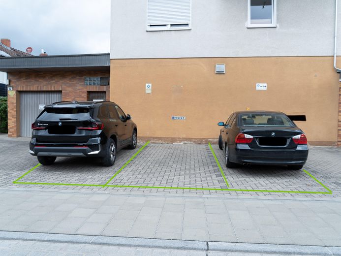 3 Parkplätze 