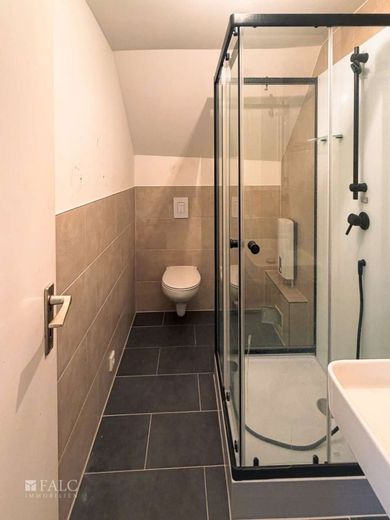 Renditeobjekt mit vielseitigen Nutzungsmöglichkeiten am Berliner Stadtrand! – WC / Dusche OG