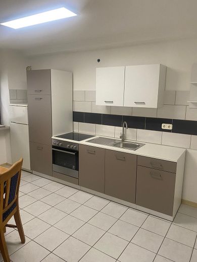 Appartement met binnenplaats en parkeerplaats – Foto 7