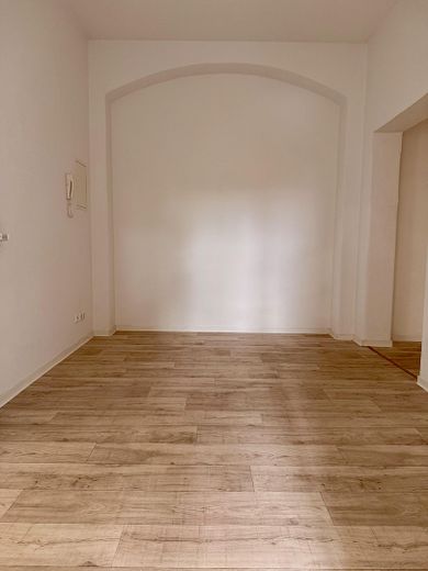 Helle, großzügig geschnittene 2-Zimmer-Wohnung – Sitzecke