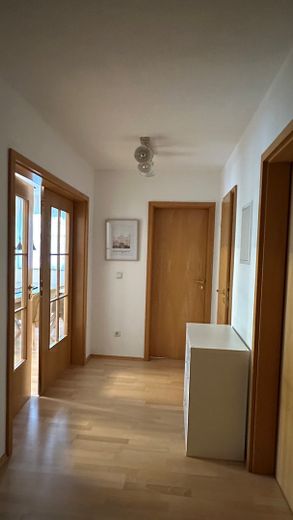 Top attrezzato, quartiere di ville, con terrazza – Foto 8