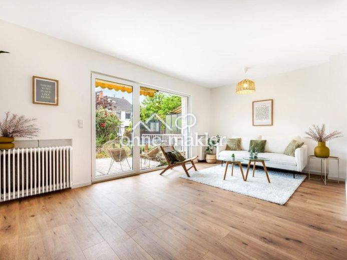 Frisch renoviertes Familienglück mit 5 Zimmern und Garten in Bremen-Vegesack – Foto 1