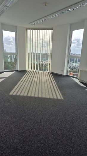 SENZA PROVVIGIONE - Alzenau - Ampia visuale sul lavoro. Uffici esclusivi e di alta qualità – Foto 4