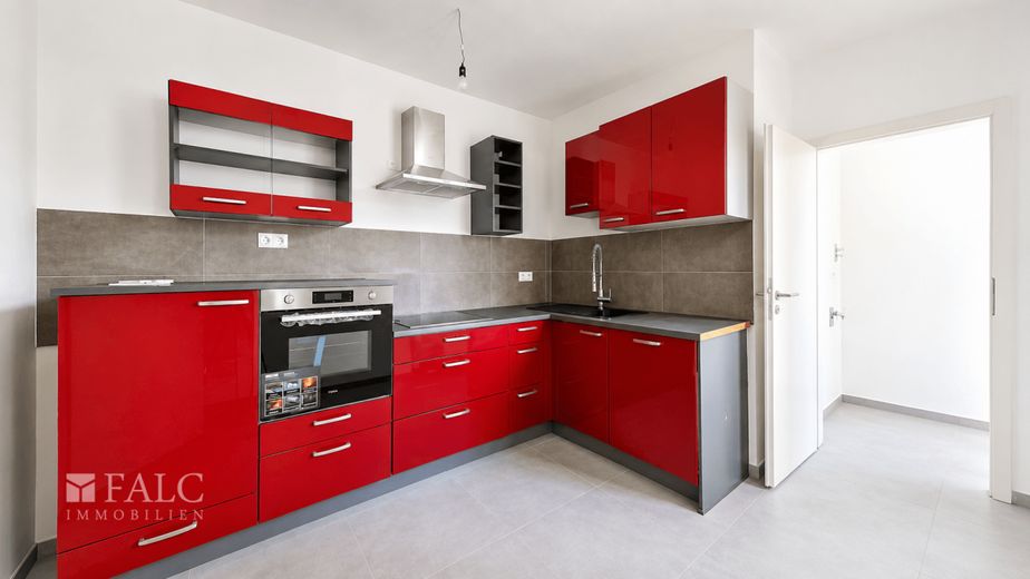 Frisch renoviert, zentrumsnah, großzügig - 3-Zimmer-Wohnung mit EBK – Küche