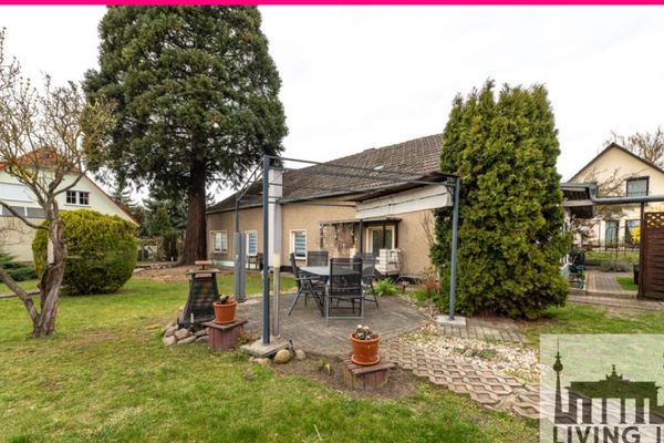 Casa unifamiliare indipendente con un fantastico giardino!