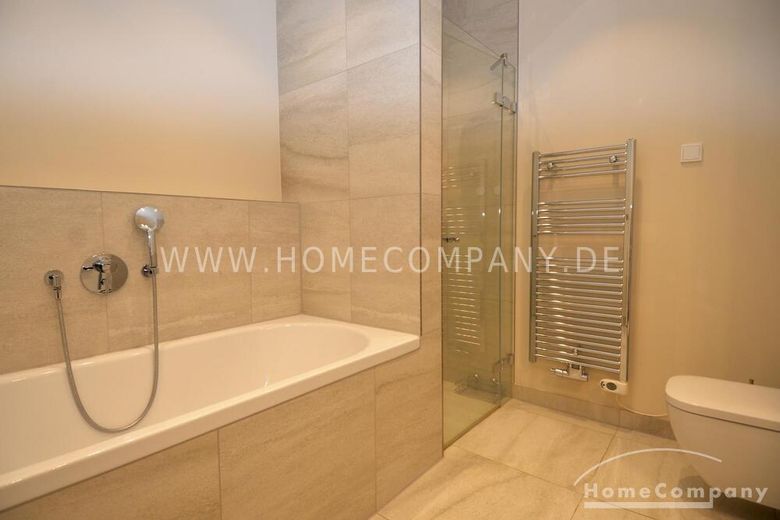 Prima occupazione - appartamento di lusso vicino a 
Ku´Damm con garage sotterraneo – 94b9737af4fb50e1d25a4d579fc1fac1d755feaf.jpg