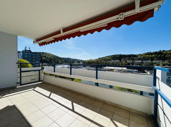 Erstbezug nach Kernsanierung - Moderne 4-Zimmer Wohnung am Fuße des Honbergs – Balkon
