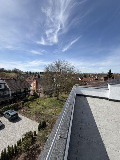 Exklusive 4-Zimmer-Penthousewohnung mit Dachterrasse & Garage+Stellplatz – provisionsfrei – Foto 3