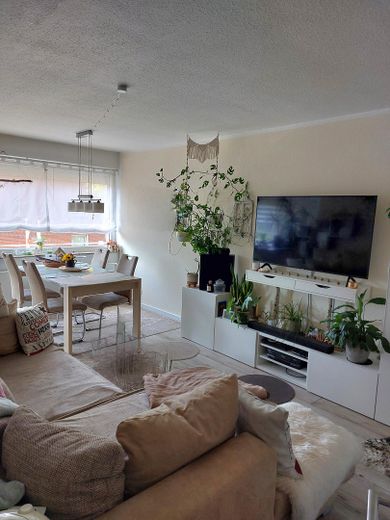 yenilenmiş 3 odalı daire 84qm,bodrum,balkon,park yeri 30853 Alt-Langenhagen'da – Fotoğraf 18
