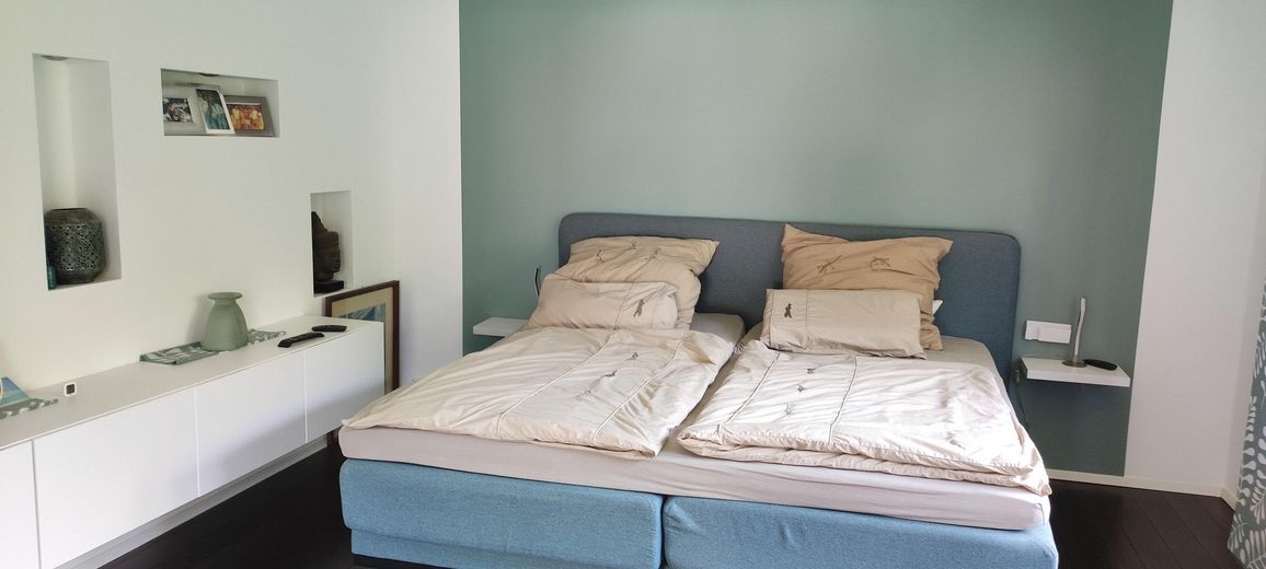 Einfamilienhaus (freistehend) mit Einliegerwohnung – Schlafzimmer