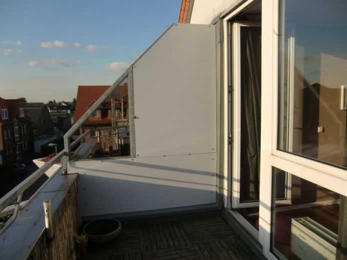 2 Zimmer Whg. mit Balkon in guter Lage von Würselen – Balkon