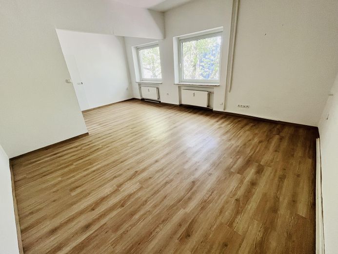 Großes Wohn-Ess-Zimmer