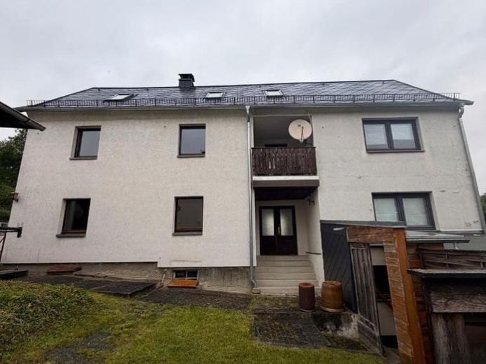 Objekt-Nr.: 5626 - Schönes Zwei- bis Dreifamilienhaus mit Doppelgarage in Plauen (Unterlosa) – Foto 1