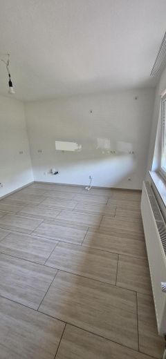 Modernisierte, barrierefreie 2 Zi. Stadtwohnung mit Garten und Südterrasse – Küche