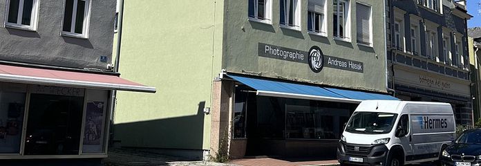 7% Wohn-/Geschäftshaus im Stadtzentrum Vilsbiburgs – Aussenansicht