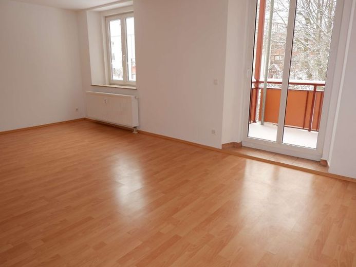 1. OG / großes Wohnzi. mit Balkon / u.v.m – Foto 1