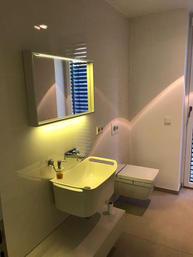 Bad 2 im EG mit Dusche