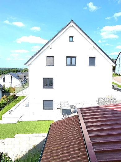 Modernes KFW 55 Einfamilienhaus – Aussicht