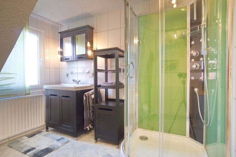 Charmante Etagenwohnung mit Terrassennutzung, PKW-Stellplatz möglich, sehr gute Infrastruktur – f4f48e2ba4cb5a7998bd597885fc6375444191ee.jpg
