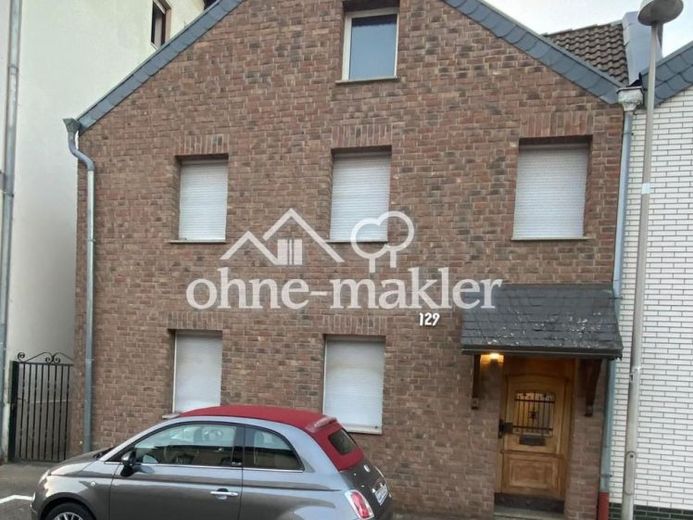 Einfamilienhaus mit Anliegerwohnung – फोटो 1