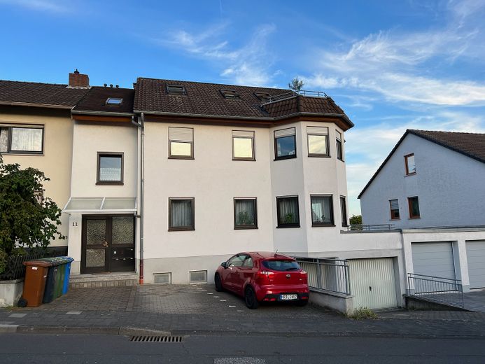 !Provisionsfrei! Heddesdorfer Berg! Souterrainwohnung! – Hausansicht