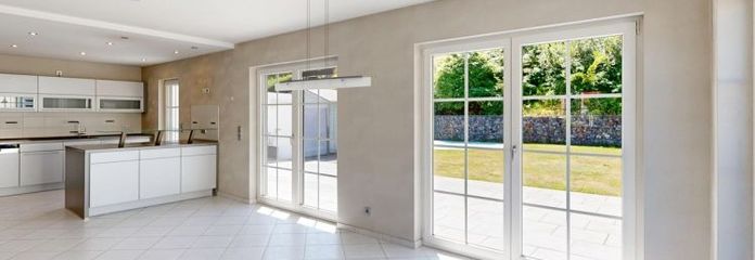 Provisionsfrei für Käufer: Einfamilienhaus mit großem Garten, Garage und drei Stellplätzen