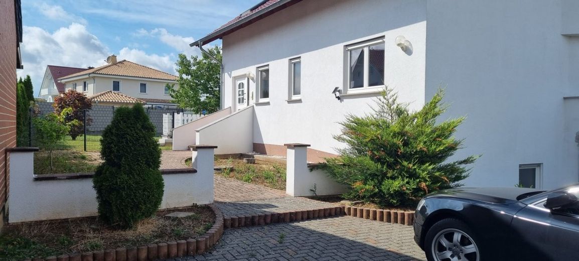 سونترا، 2 Fam.Hs. – الصورة 2