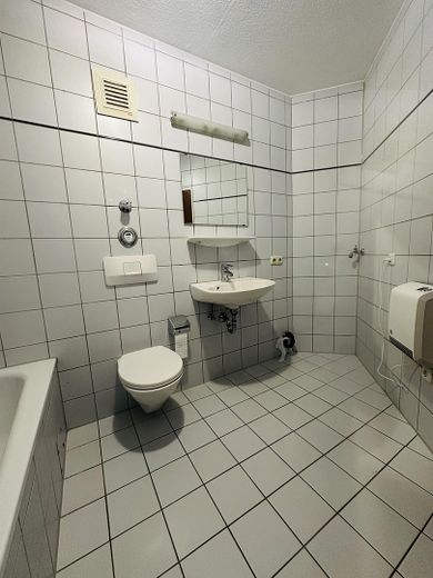 *Aufzug*EBK*Balkon*moderne Heizung* – Foto 9
