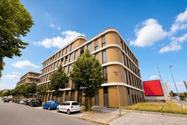 Новобудова! Ваш абсолютно новий офіс площею 310 м² безпосередньо біля старого ярмаркового комплексу!