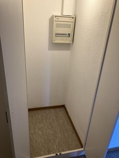 Kleine Abstellkammer im Flur