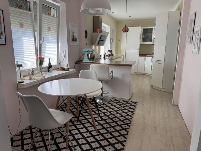 Essbereich mit Küche