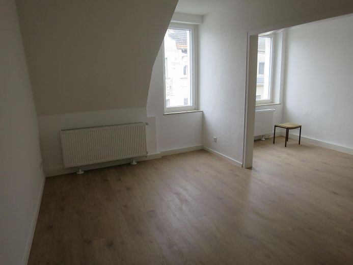 Große Altbauwohnung Lippstadt - Innenstadt – Wohnzimmer (Raum 3)