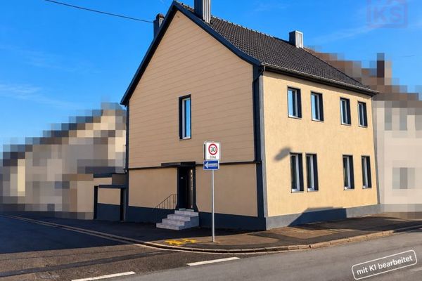 Modernized end-terrace house in Völklingen – 150 m², 5 rooms, terrace & garage