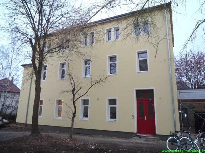 116qm 3-Raum-Wohnung (Erstbezug nach Renovierung) im Energieeffizienzhaus – Ansicht Front Tag