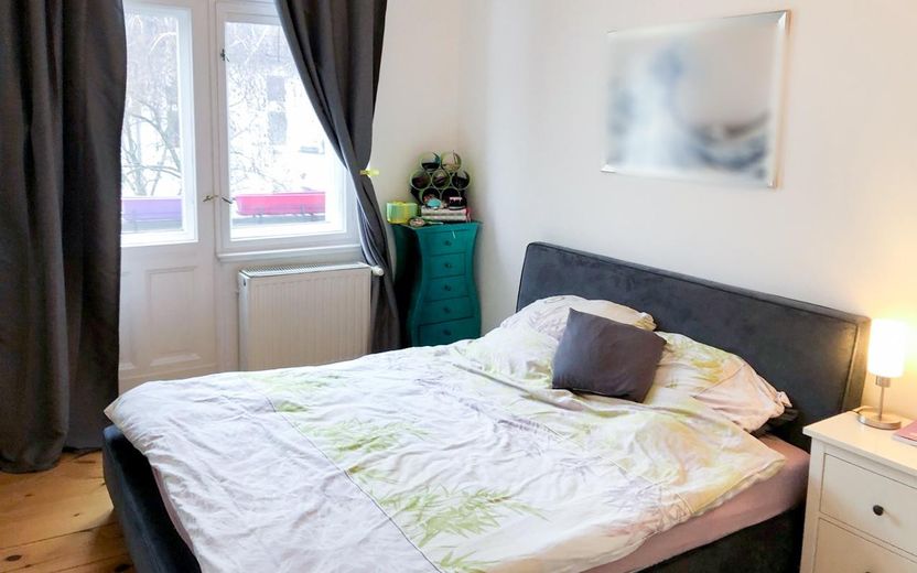 Schlafzimmer mit Balkon