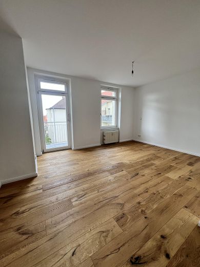 Instálese y disfrute: a estrenar tras una renovación integral, con balcón – Schlafzimmer
