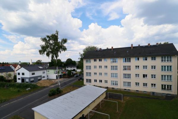 Pacchetto immobiliare residenziale solido: otto case plurifamiliari con potenziale di sviluppo - 63 appartamenti