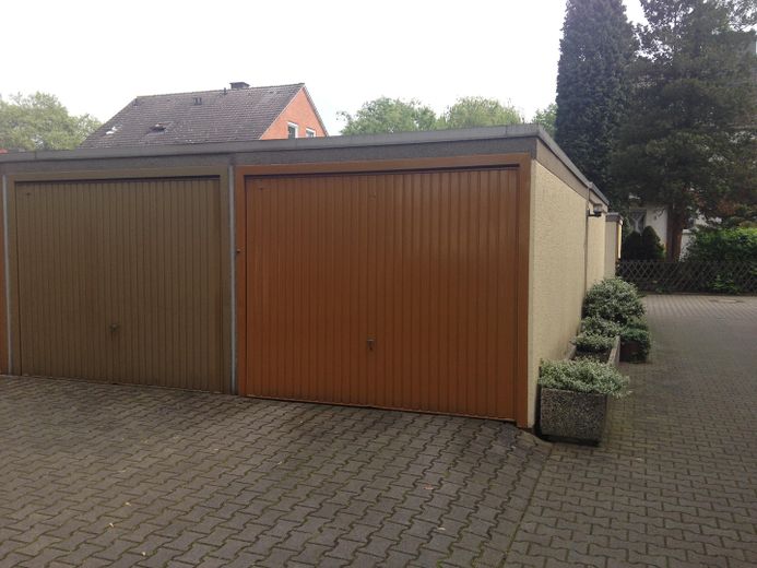 5,5% Mietrendite in Lünen - 3,5-Zimmer Wohnung mit Balkon & Garage - ohne Makler – Garage