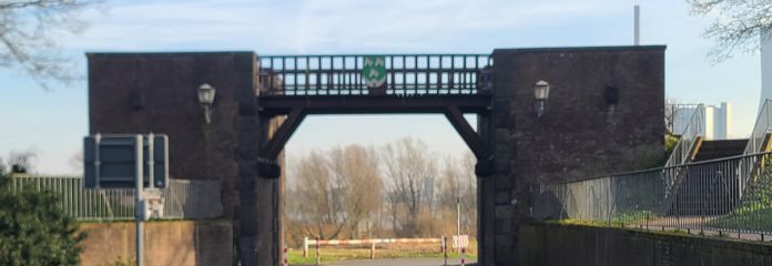 Rheintor Richtung Fähre