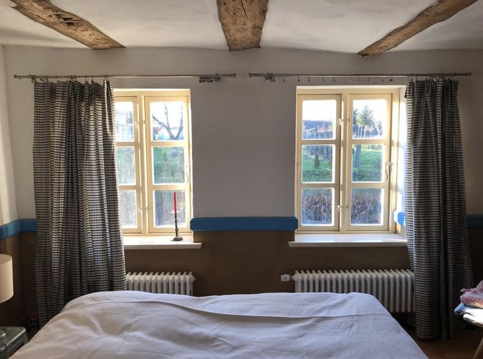 Historisches Landhaus in Mecklenburg-Vorpommern - ruhig gelegen, stündlich per Bahn erreichbar – Südwestzimmer-Westseite