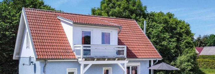Vivere dove gli altri trascorrono le vacanze – Casa di charme vicino all’acqua con terreno di 3.689 m²