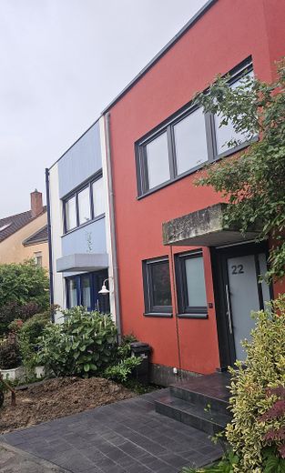 Frontansicht von rechts