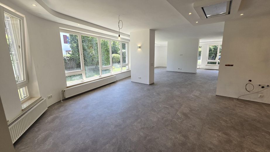 Neu umgebaute Traumwohnung in zentraler Lage von Memmingen – Essen / Wohnen
