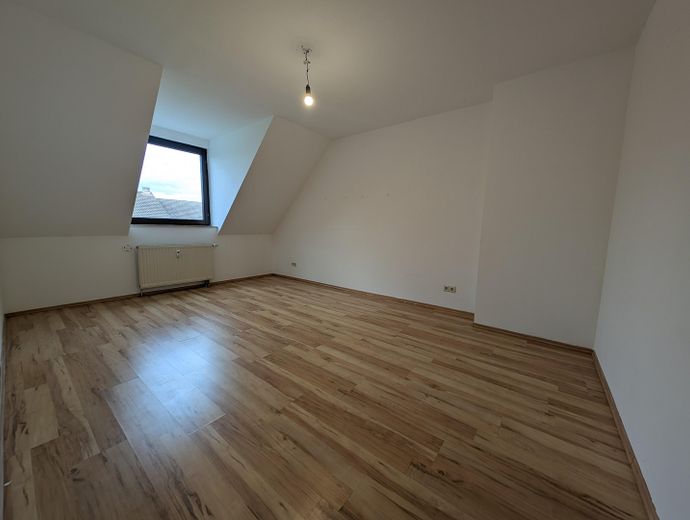 Provisionsfreie Eigentumswohnung inkl. Tiefgarage im schönen Schnepfenreuth – Schlafzimmer 1